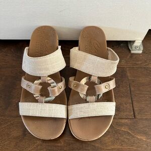 Skechers Women's Cream Sandals